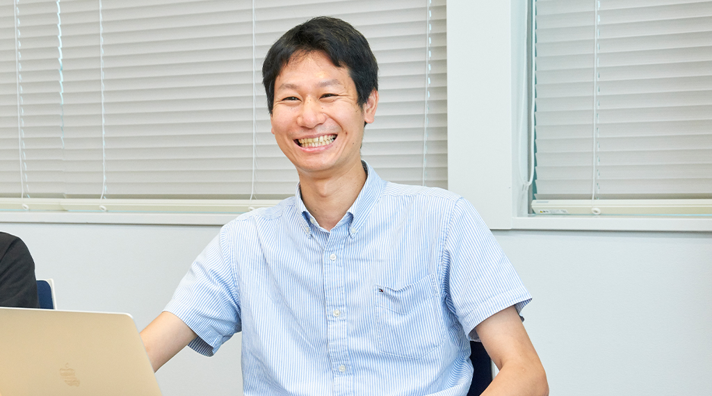 インタビュー風景 鳥居さん