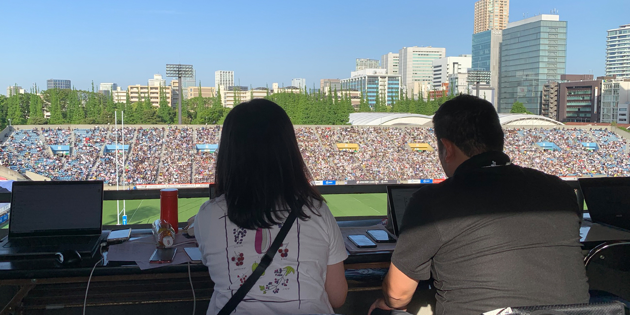 ラグビー観戦時の場内アナウンスの文字配信