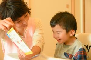 画像：「そだちえ」による親子を取り巻く活動支援