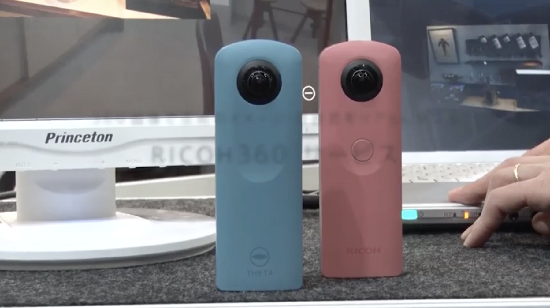 RICOH360 サービスを説明する動画を再生します
